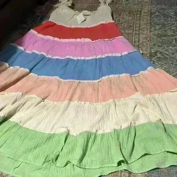 Gorgeous French Paris dress - Picture 2 of 6